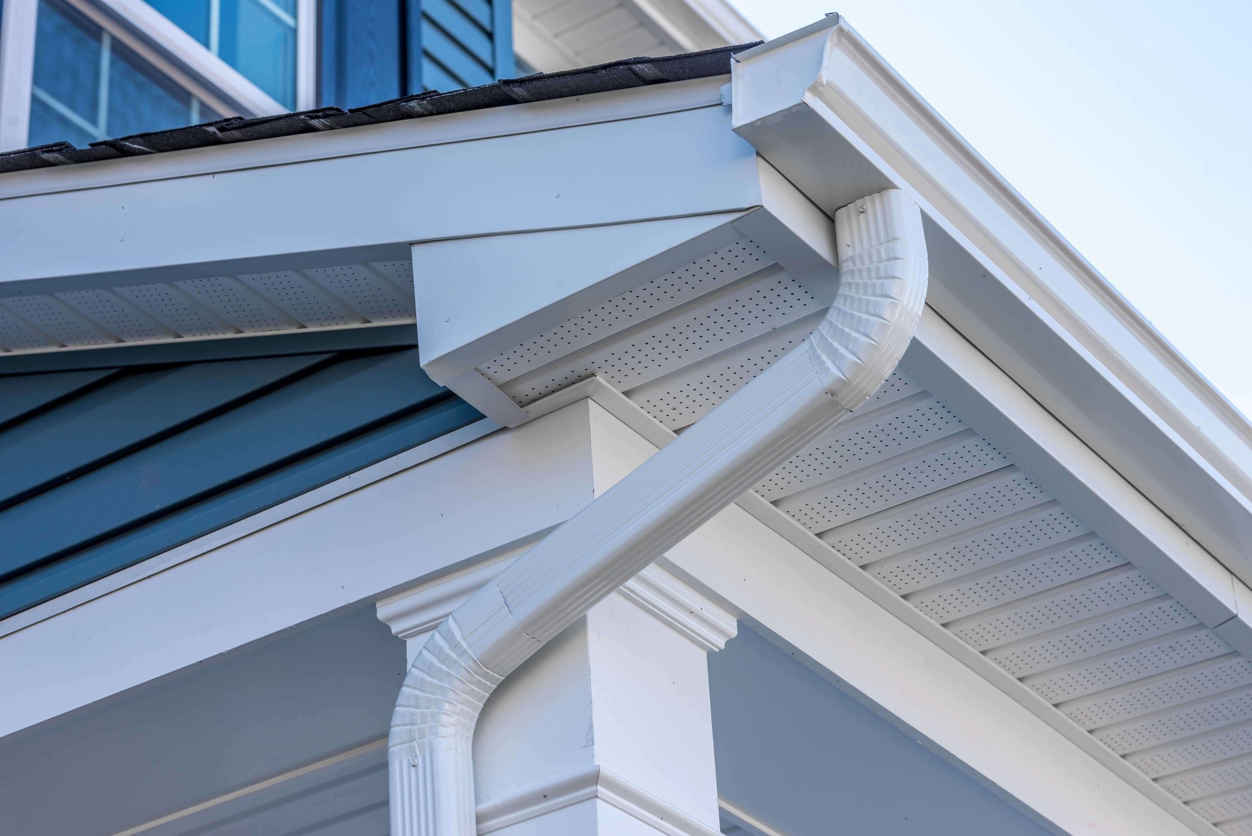 Cheap and durable vinyl gutters installation in Charlottesville